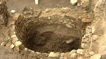 Прага. Археологические раскопки на Общественном дворе в 2014 году